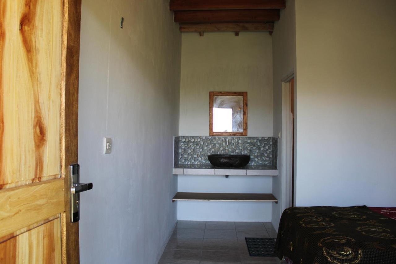 Feby'S Homestay Ekas Exterior photo