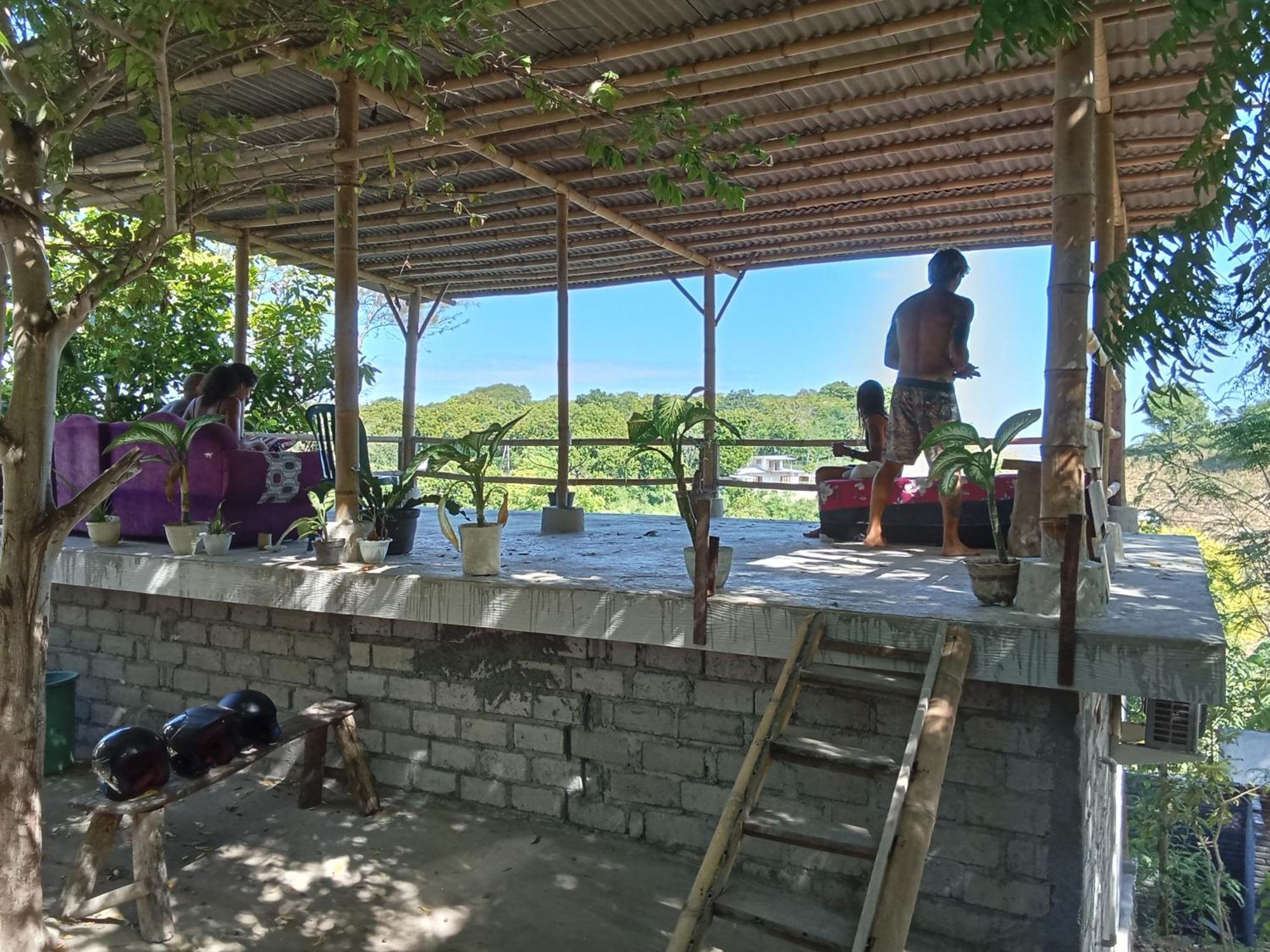 Feby'S Homestay Ekas Exterior photo